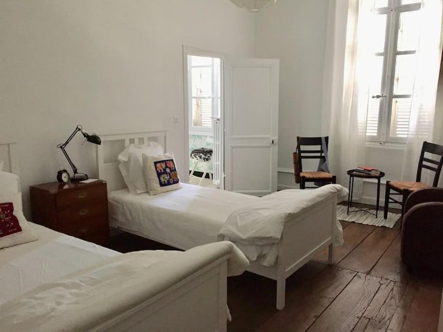 Beautifully Renovated Rooms On Place New York Angoulême Eksteriør billede